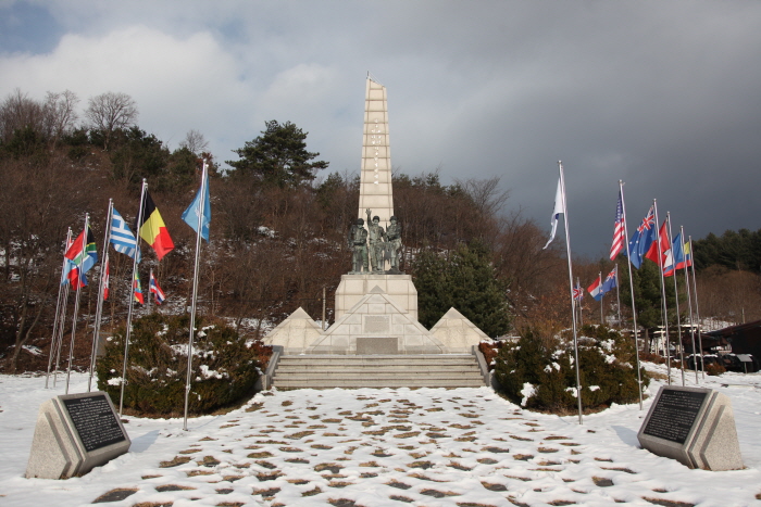 도솔산 해병대전투전적지